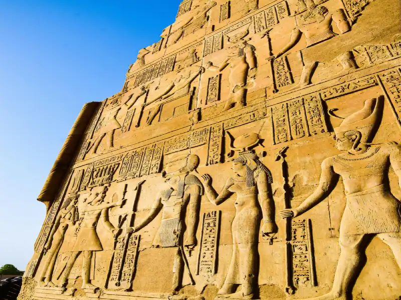 Explore Aswan Temples: Edfu and Kom Ombo